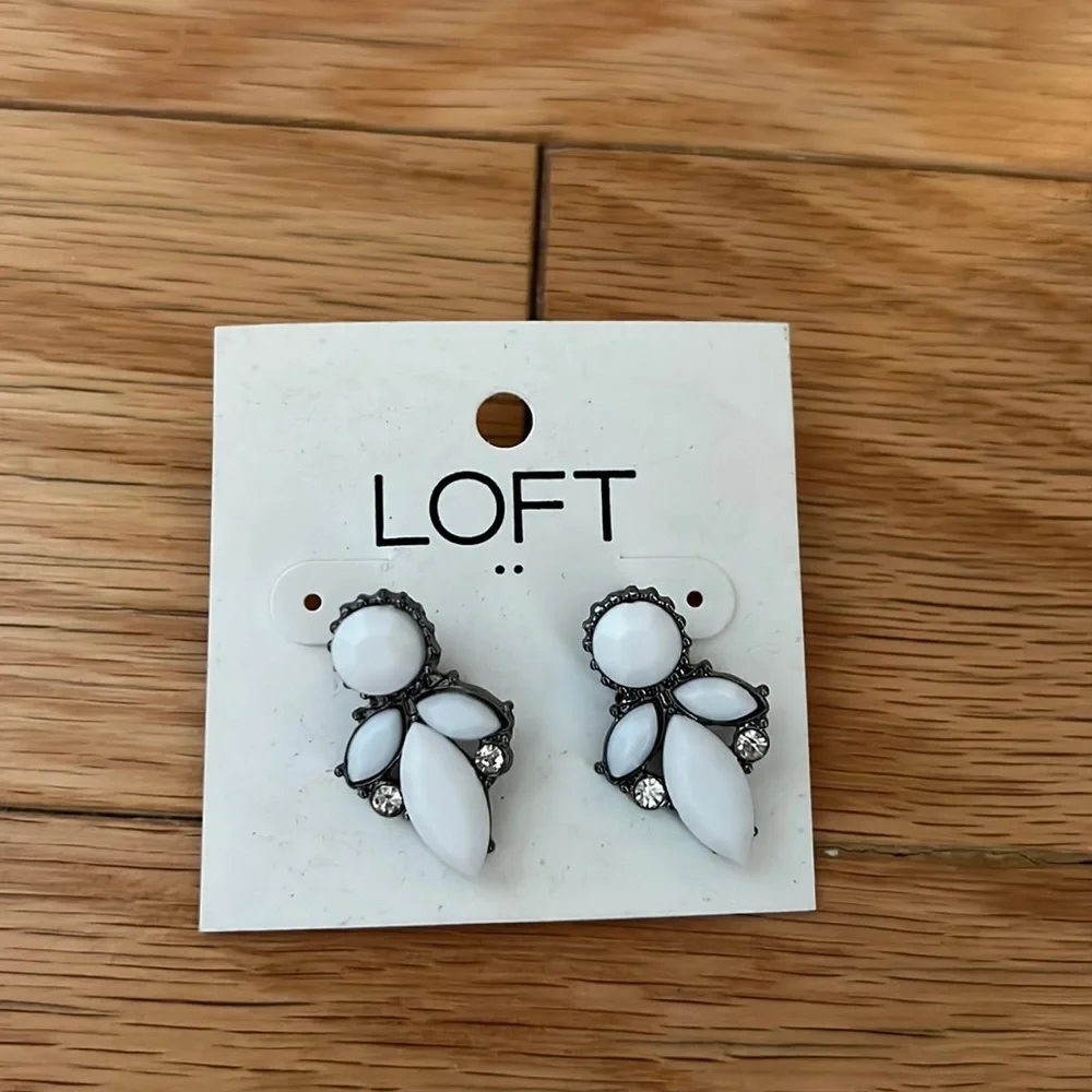 Loft earrings